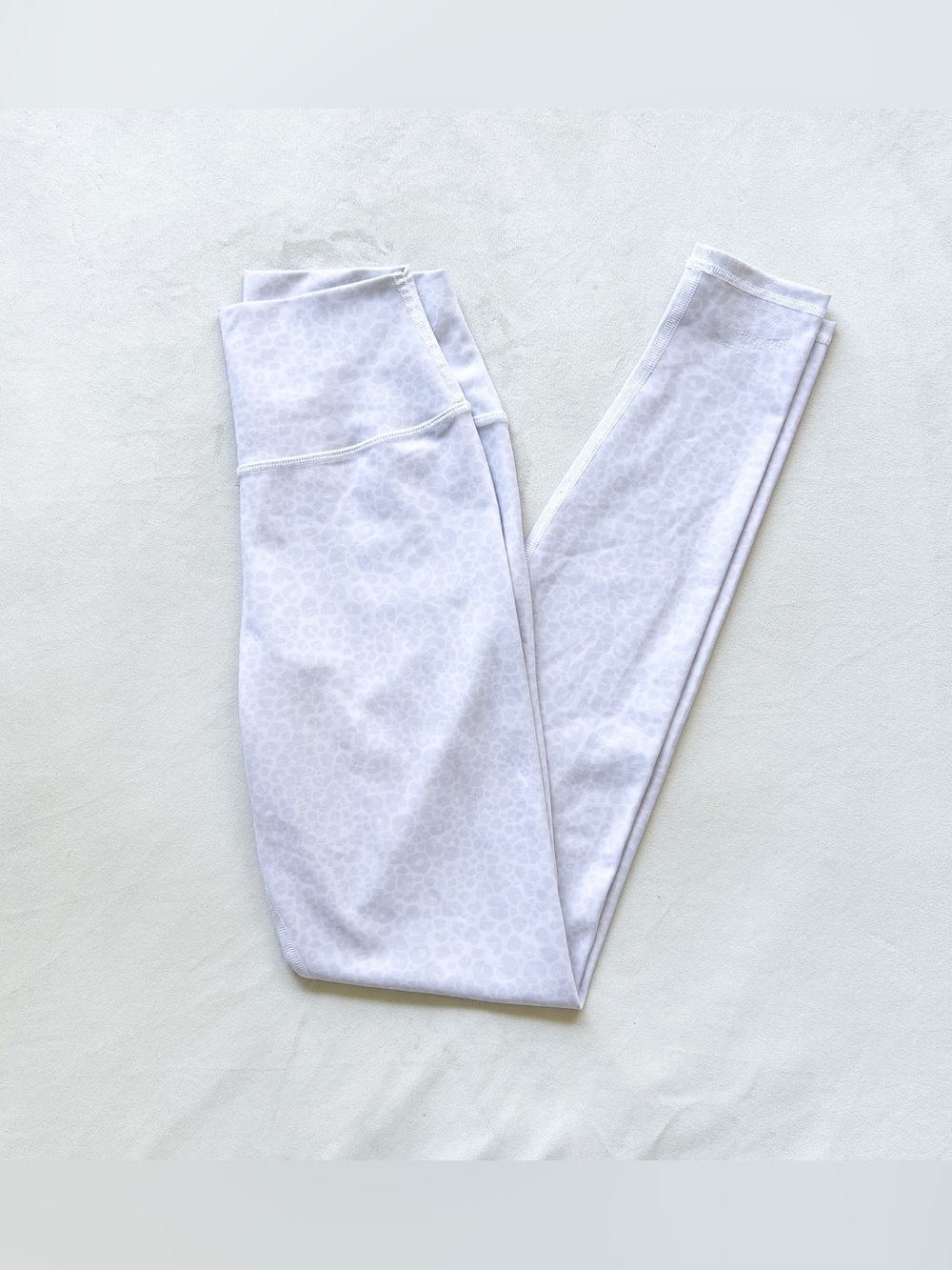 ALO Yoga White Light Gray Subtle Leopard-Print Leggings